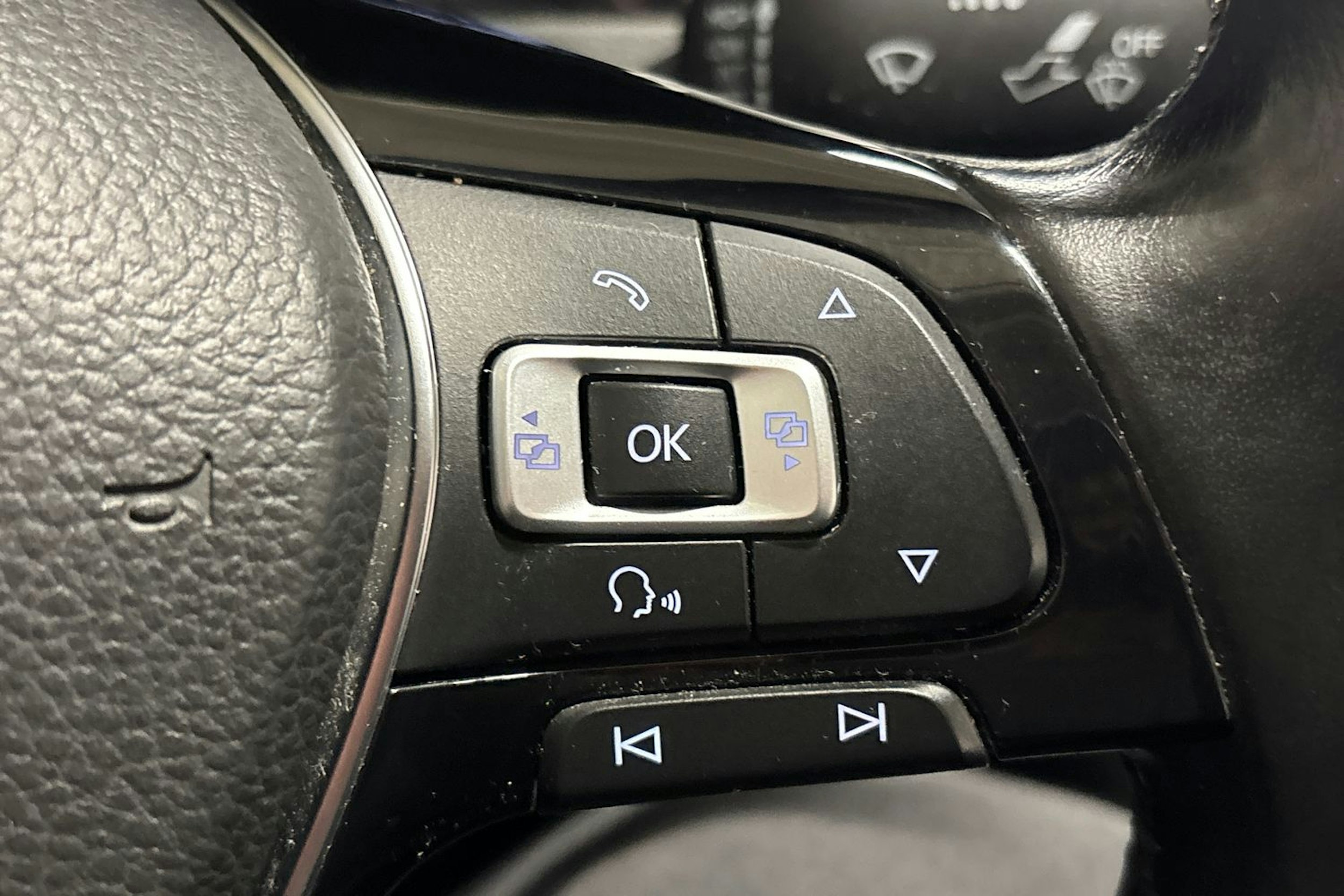 valkoinen Volkswagen Passat 2015 kuva 13.