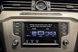 valkoinen Volkswagen Passat 2015 kuva 18.