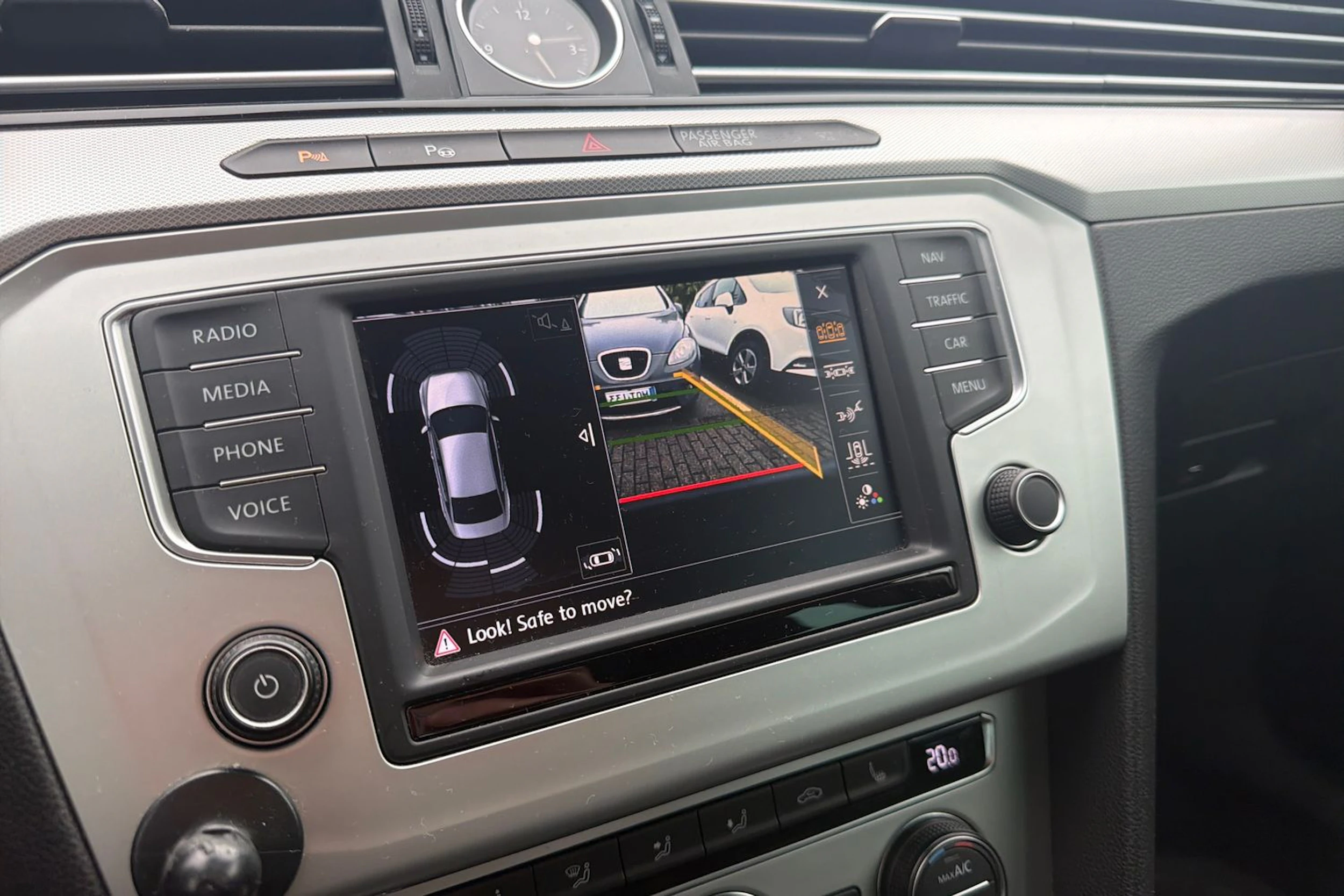 musta Volkswagen Passat 2015 kuva 5.