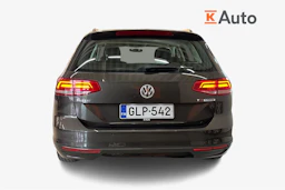 Ruskea (beige) Volkswagen PASSAT 2015 kuva 4.