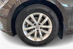 Ruskea (beige) Volkswagen PASSAT 2015 kuva 12.