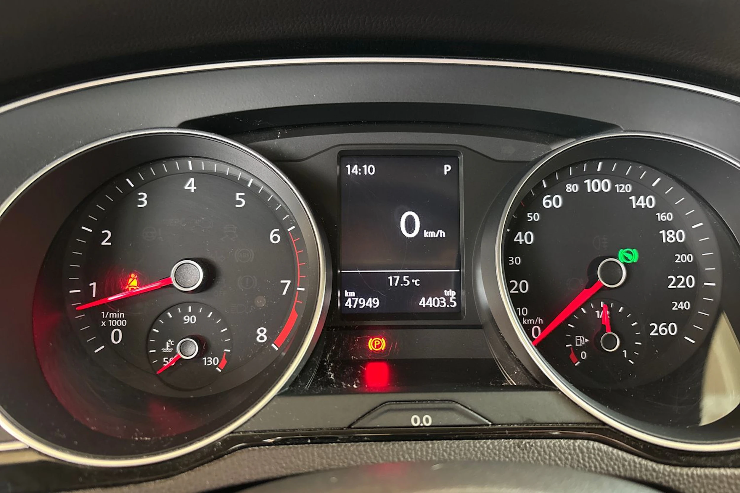 Ruskea (beige) Volkswagen PASSAT 2015 kuva 22.