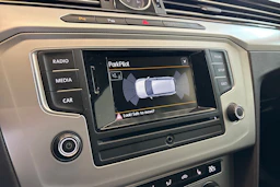 Ruskea (beige) Volkswagen PASSAT 2015 kuva 24.