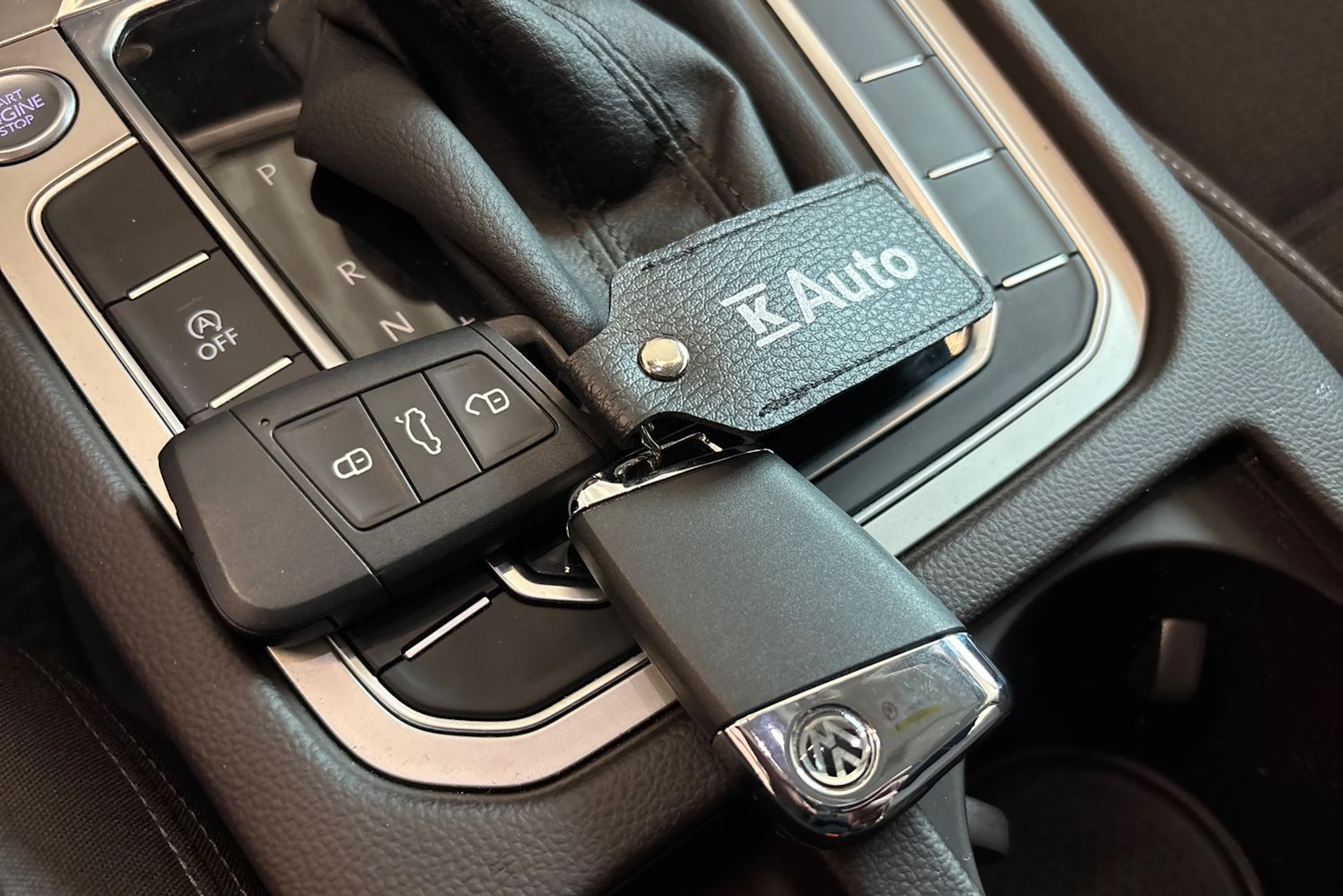 Ruskea (beige) Volkswagen PASSAT 2015 kuva 28.