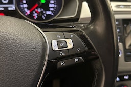 harmaa Volkswagen Passat 2015 kuva 21.