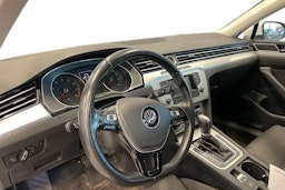 Valkoinen Volkswagen PASSAT 2015 kuva 3.