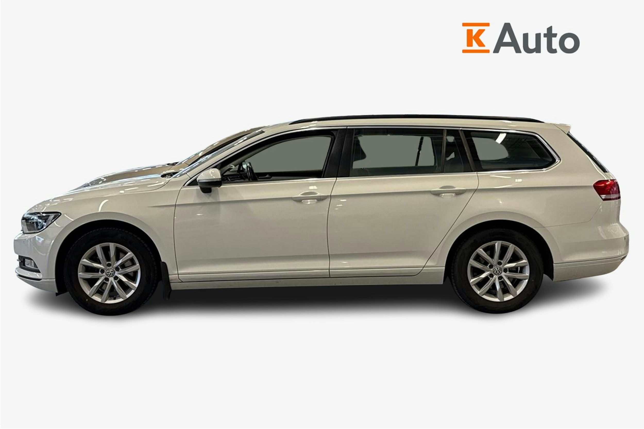 Valkoinen Volkswagen PASSAT 2015 kuva 6.