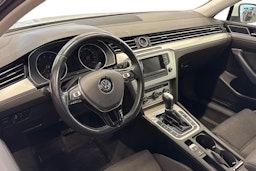 Valkoinen Volkswagen PASSAT 2015 kuva 7.