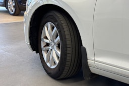 Valkoinen Volkswagen PASSAT 2015 kuva 13.