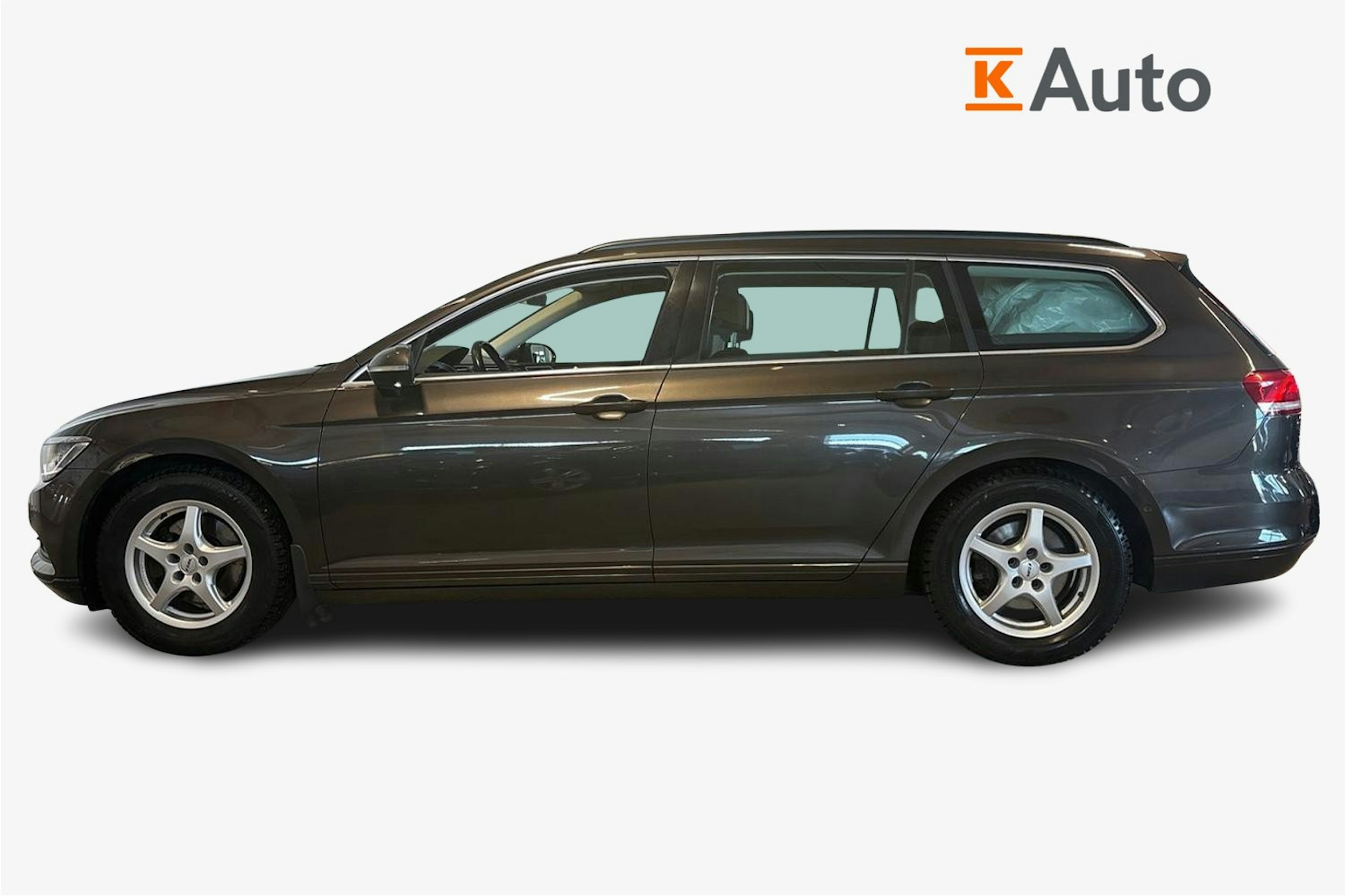 ruskea (beige) Volkswagen Passat 2015 kuva 6.