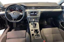 ruskea (beige) Volkswagen Passat 2015 kuva 9.