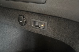 ruskea (beige) Volkswagen Passat 2015 kuva 17.