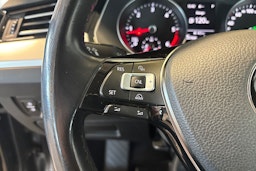 ruskea (beige) Volkswagen Passat 2015 kuva 20.