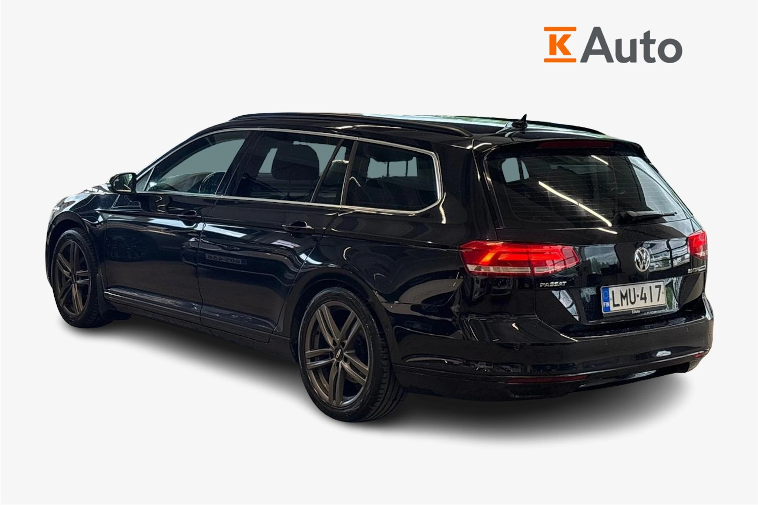 musta Volkswagen Passat 2016 kuva 2.