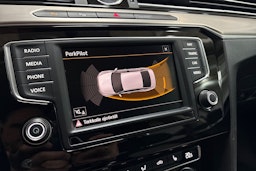 harmaa Volkswagen Passat 2016 kuva 19.