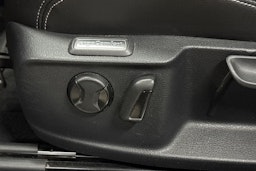 harmaa Volkswagen Passat 2016 kuva 25.