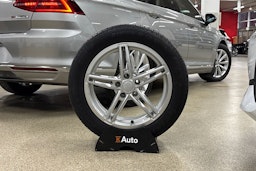 harmaa Volkswagen Passat 2016 kuva 27.