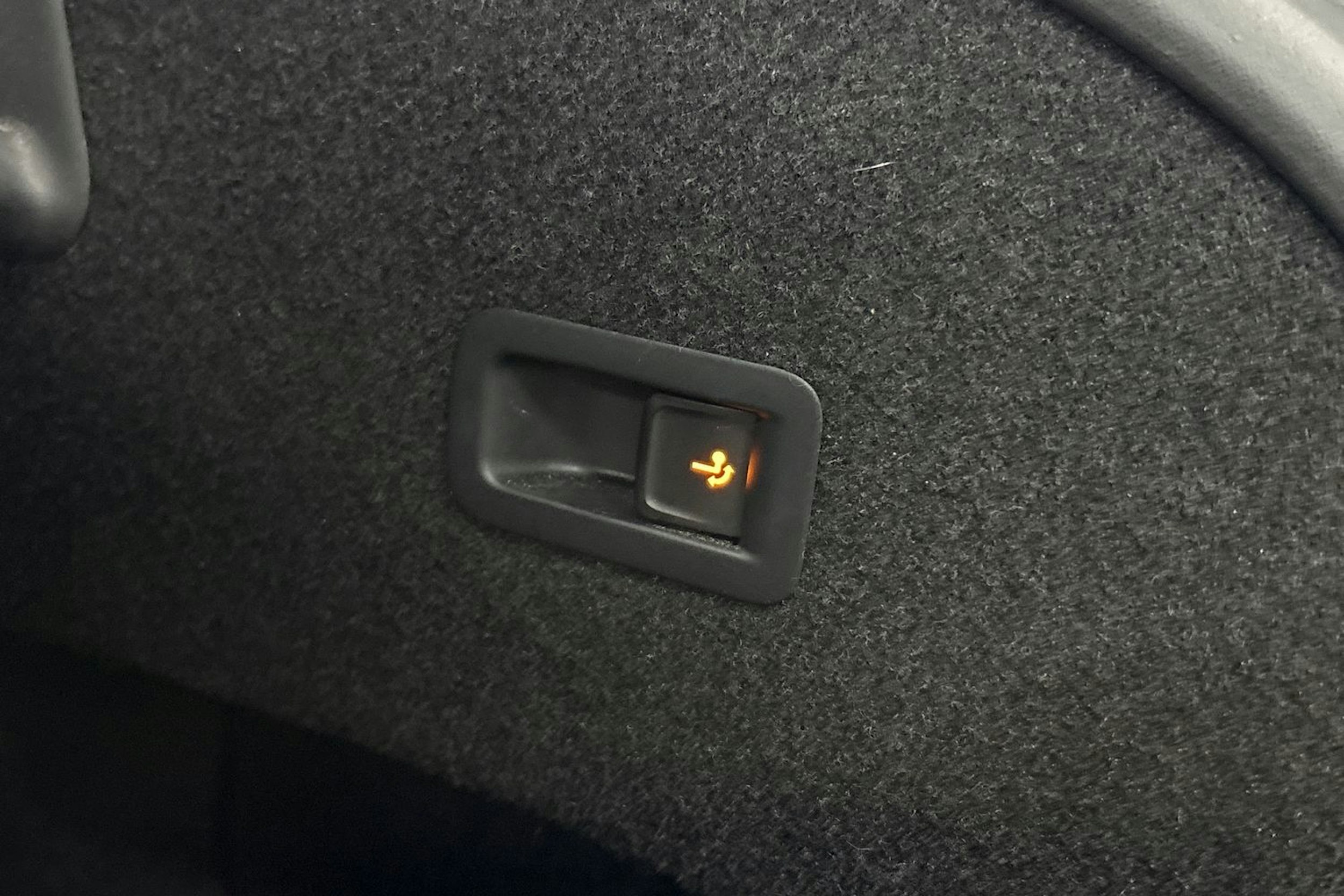 harmaa Volkswagen Passat 2016 kuva 29.