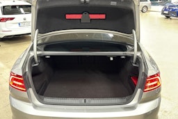 harmaa Volkswagen Passat 2016 kuva 30.