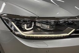 harmaa Volkswagen Passat 2016 kuva 32.