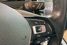 harmaa Volkswagen Passat 2015 kuva 18.