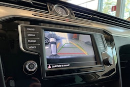 harmaa Volkswagen Passat 2015 kuva 22.
