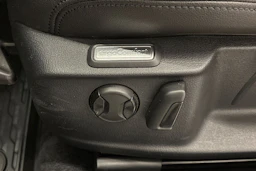 musta Volkswagen Passat 2015 kuva 12.