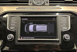 musta Volkswagen Passat 2015 kuva 17.