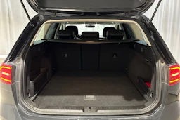 met. harmaa Volkswagen Passat 2015 kuva 12.