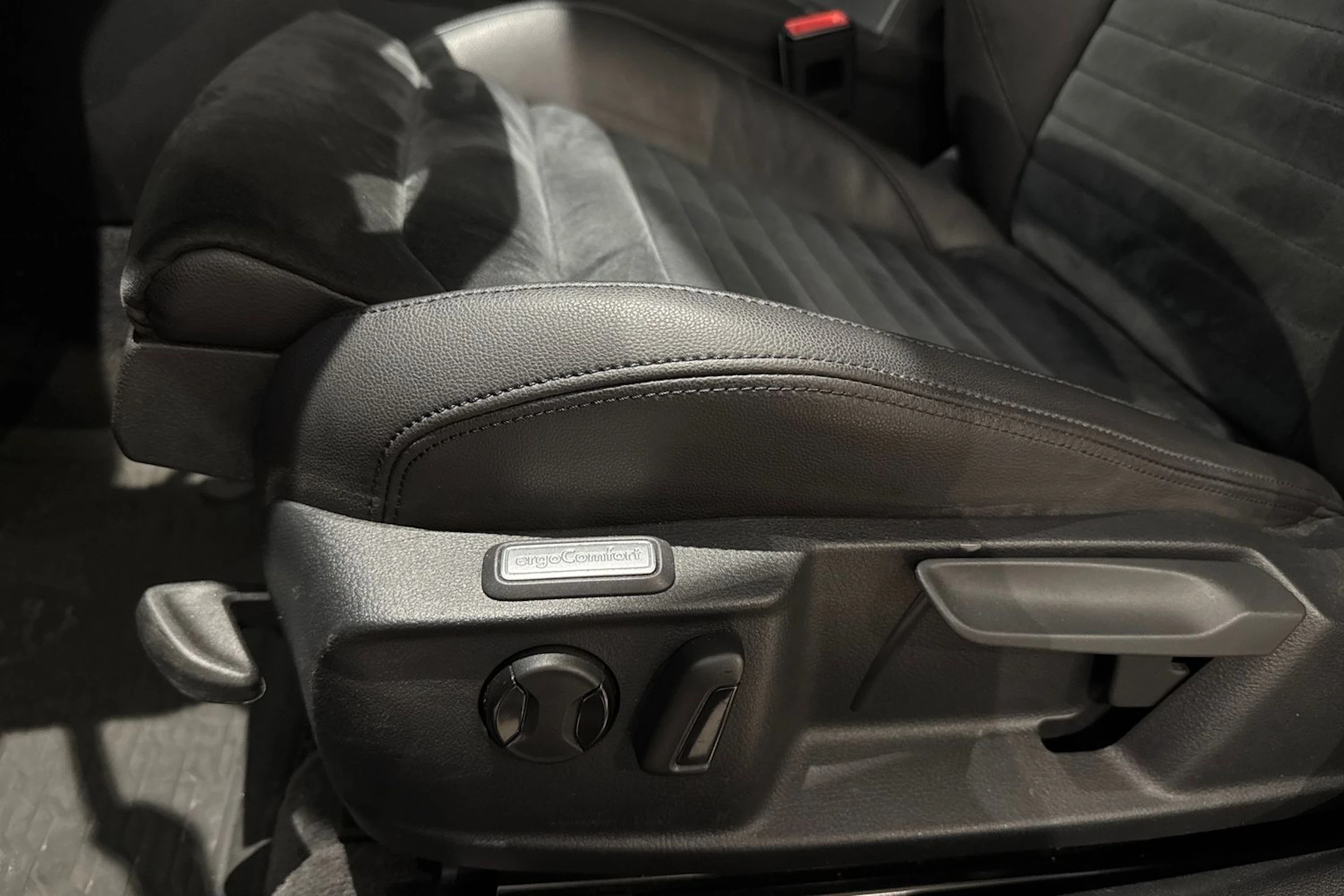 met. harmaa Volkswagen Passat 2015 kuva 14.
