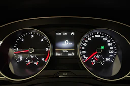 met. harmaa Volkswagen Passat 2015 kuva 16.