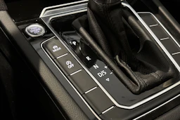 met. harmaa Volkswagen Passat 2015 kuva 22.