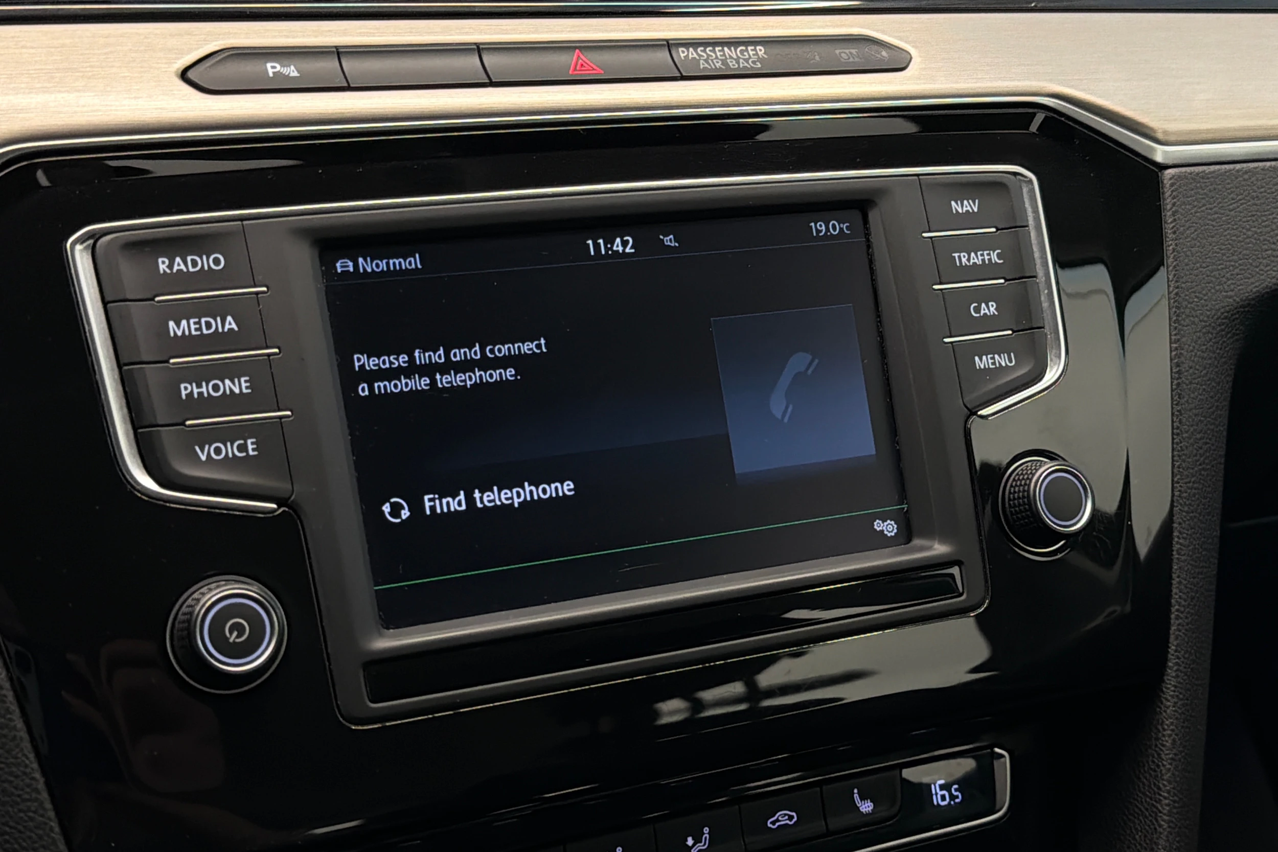 met. harmaa Volkswagen Passat 2015 kuva 24.