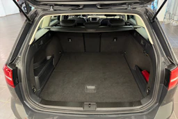 met. harmaa Volkswagen Passat 2015 kuva 27.