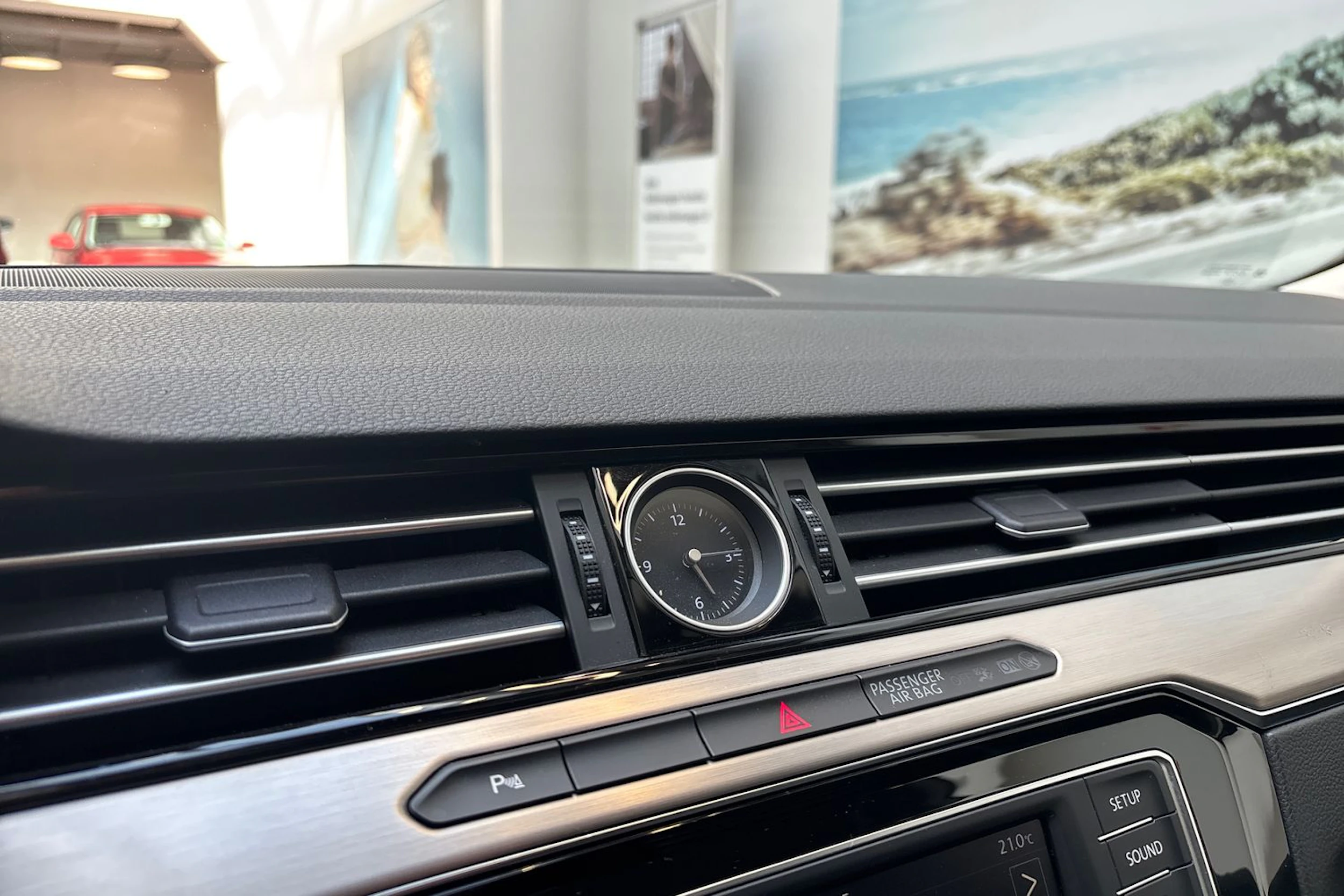punainen Volkswagen Passat 2015 kuva 23.