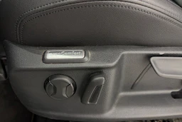 valkoinen Volkswagen Passat 2015 kuva 17.
