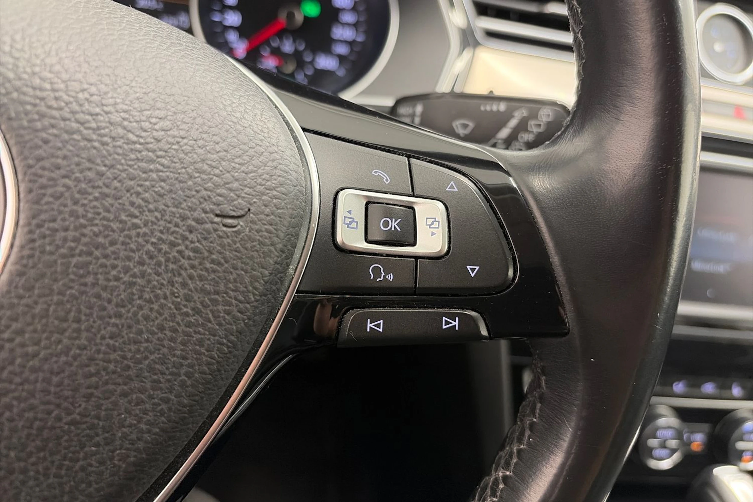valkoinen Volkswagen Passat 2015 kuva 20.