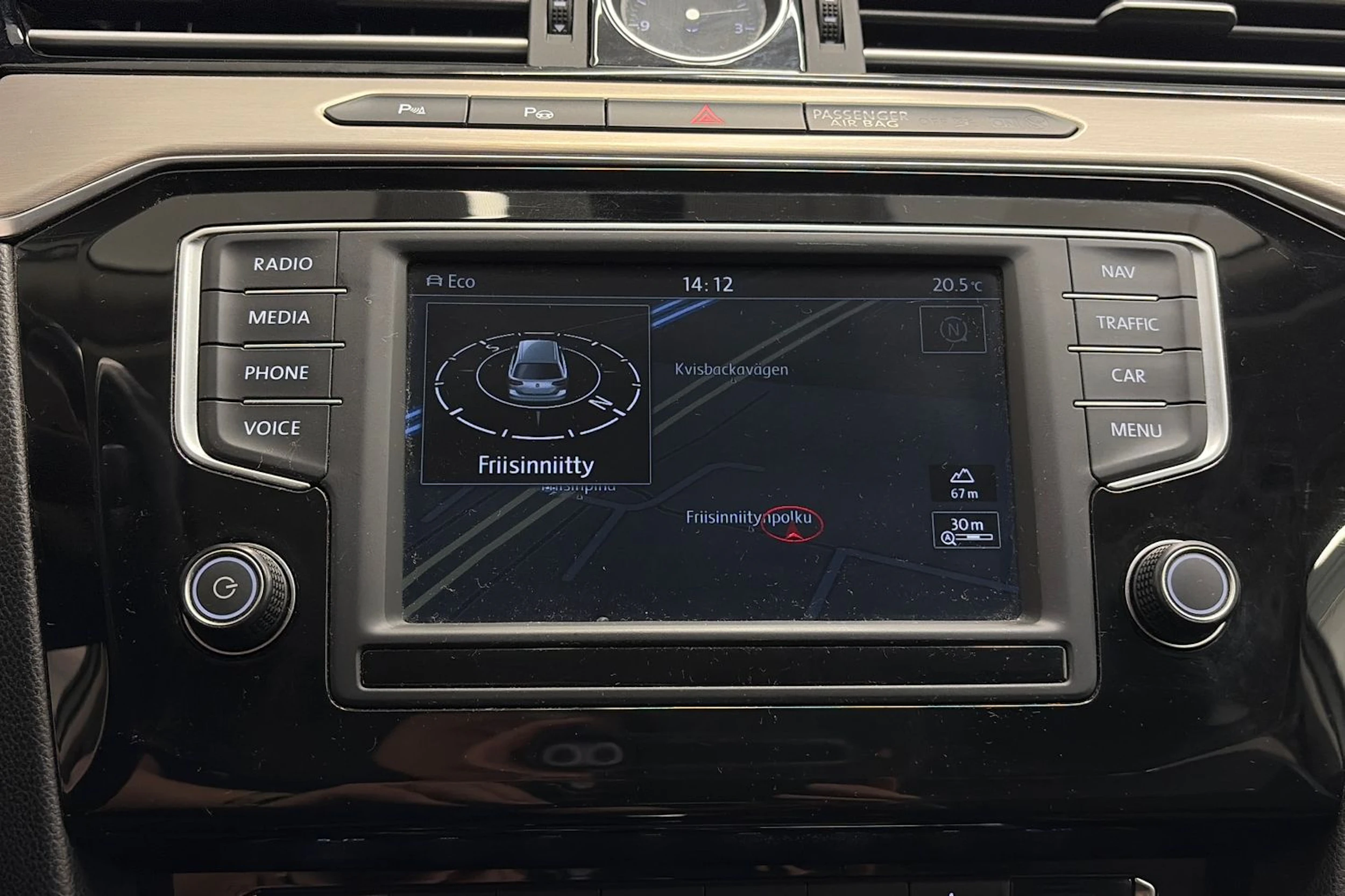valkoinen Volkswagen Passat 2015 kuva 21.