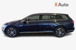 sininen Volkswagen Passat 2015 kuva 7.