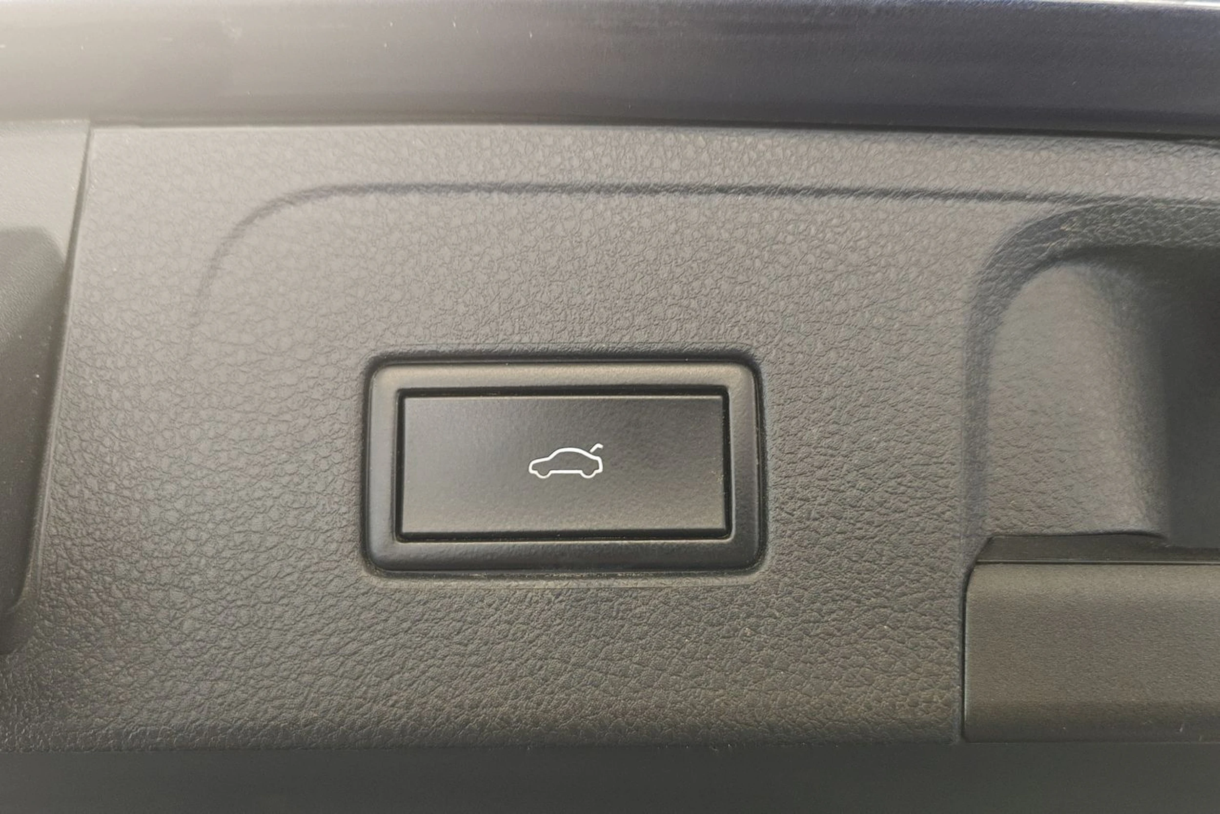 sininen Volkswagen Passat 2015 kuva 17.