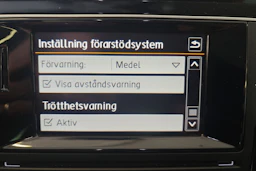 sininen Volkswagen Passat 2015 kuva 22.