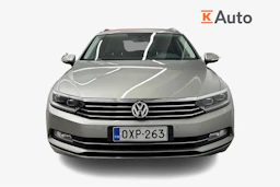 harmaa Volkswagen Passat 2015 kuva 5.
