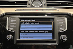 harmaa Volkswagen Passat 2015 kuva 21.