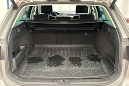 harmaa Volkswagen Passat 2015 kuva 26.