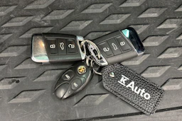 harmaa Volkswagen Passat 2015 kuva 29.