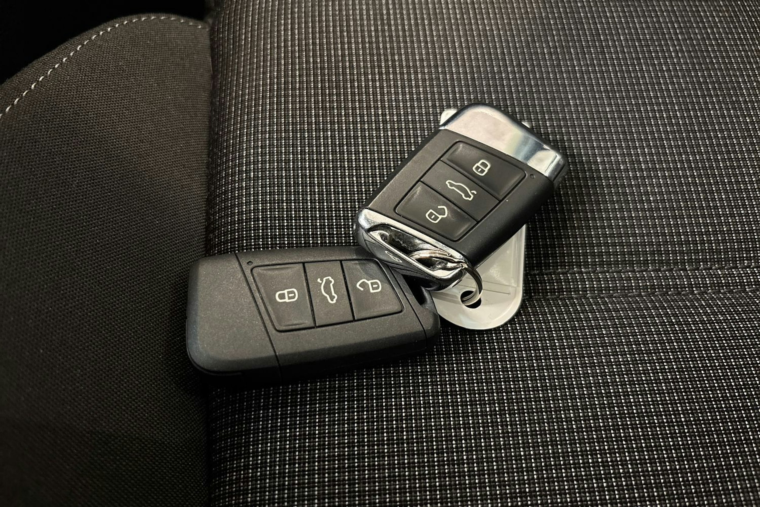 Sininen Volkswagen PASSAT 2015 kuva 15.