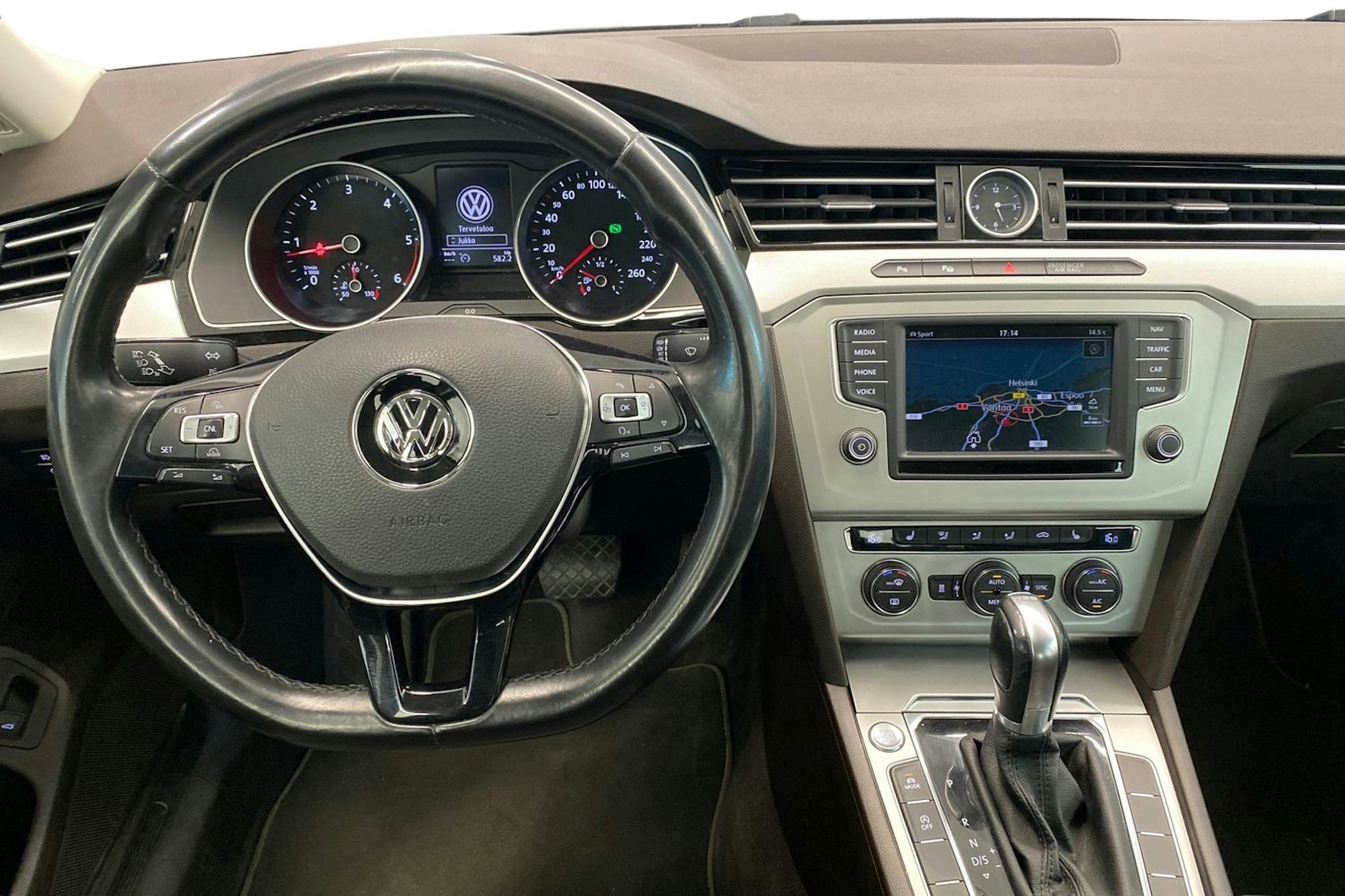 ruskea (beige) Volkswagen Passat 2015 kuva 7.