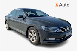 harmaa Volkswagen Passat 2015 kuva 1.