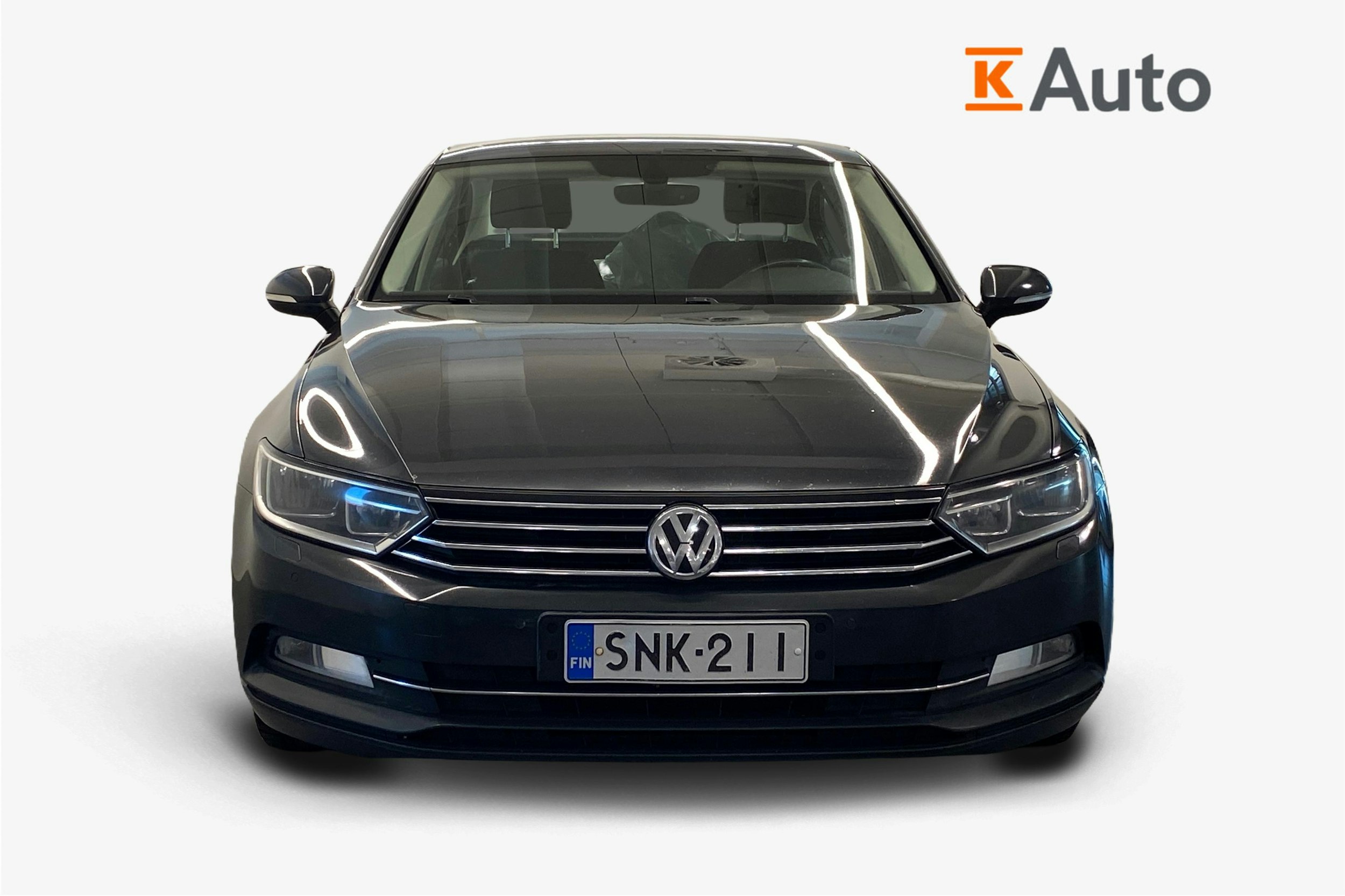 harmaa Volkswagen Passat 2015 kuva 5.