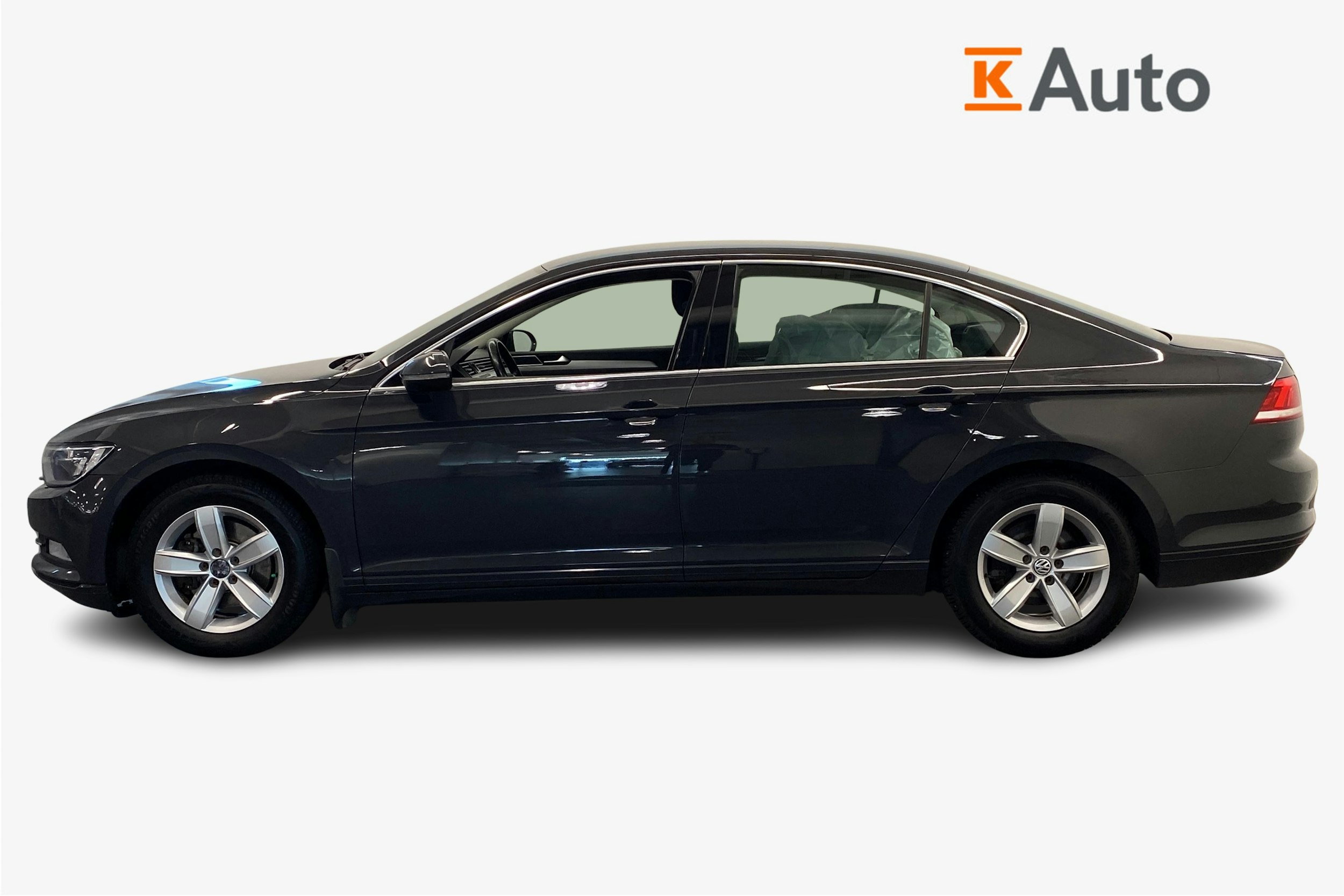 harmaa Volkswagen Passat 2015 kuva 6.